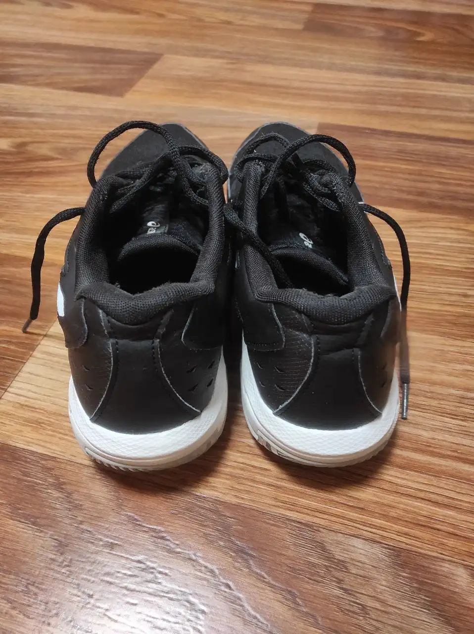 Волейбольные кроссовки Asics Gel-Rocket 11