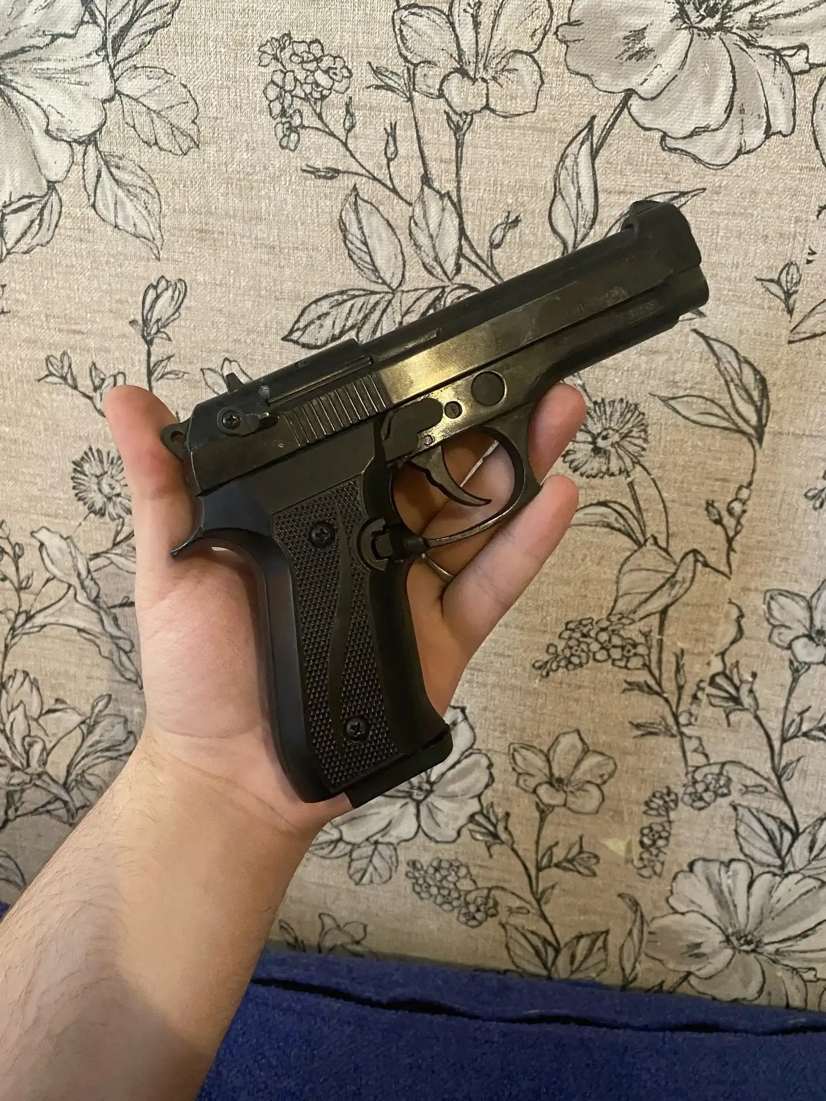 Продам в центре Екатеринбурга