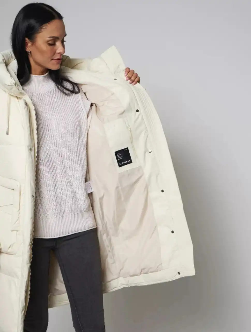 Новый пуховик размер 48-50