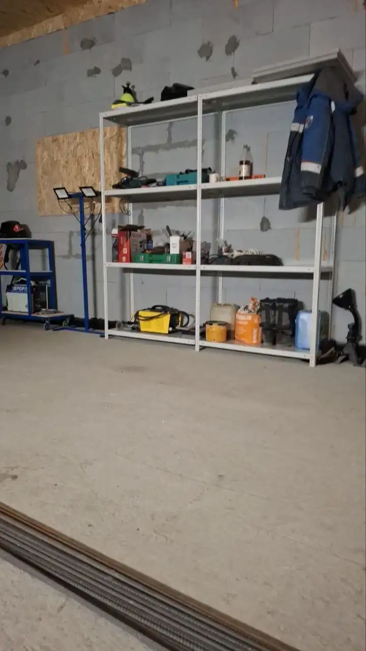 Распродажа архивных стеллажей