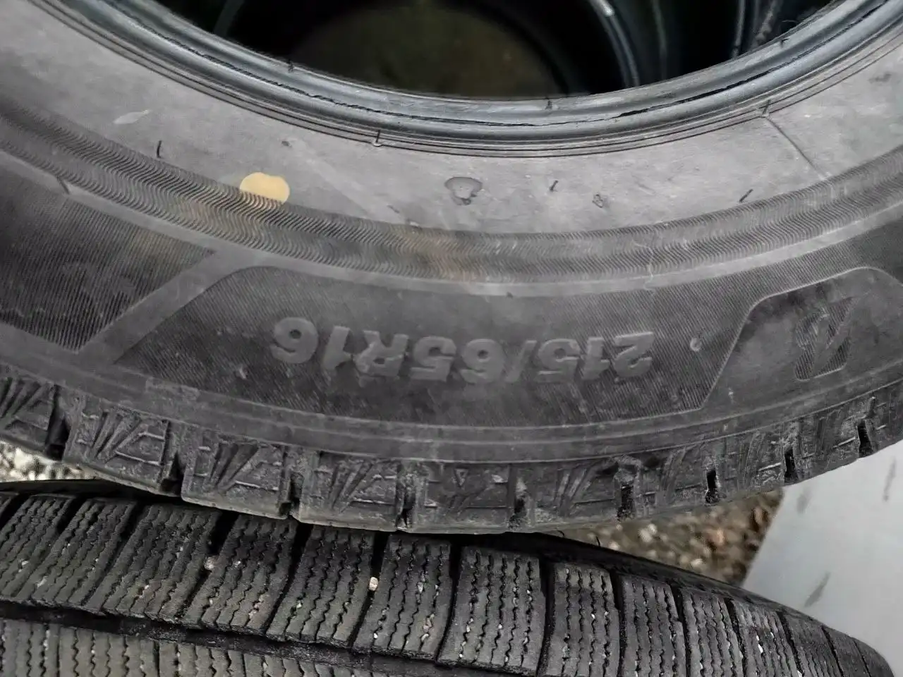 Продажа шин Bridgestone Blizzak VRX3 215/65/16