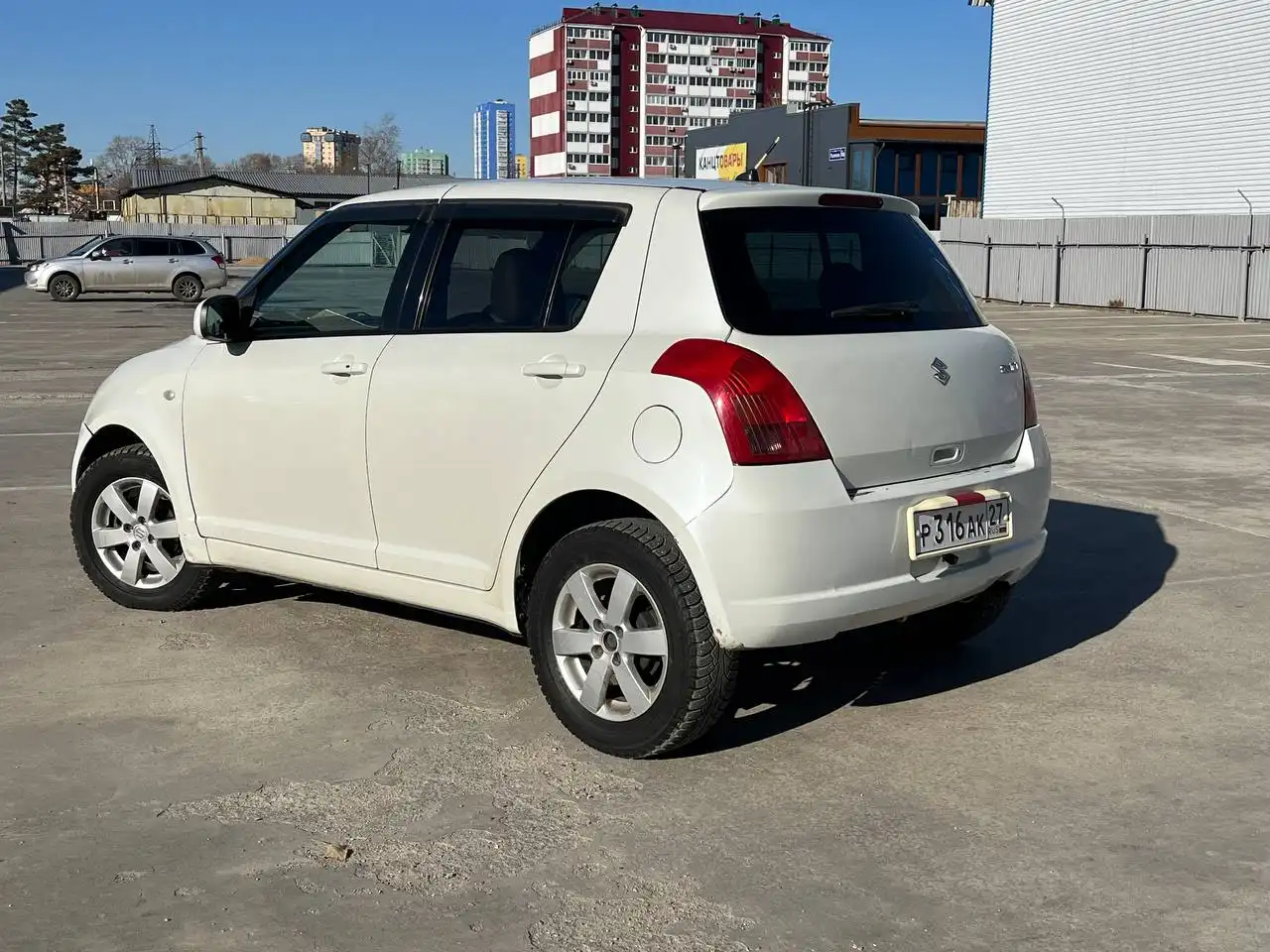 Продам Suzuki Swift 2005 года, автомат