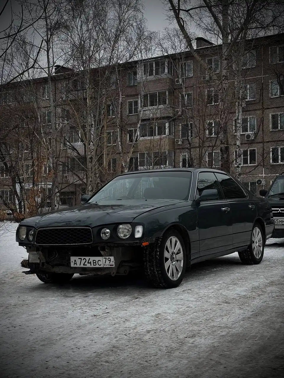 Продам автомобиль Nissan Cedric 2.5 с люком, ксеноном и распорками