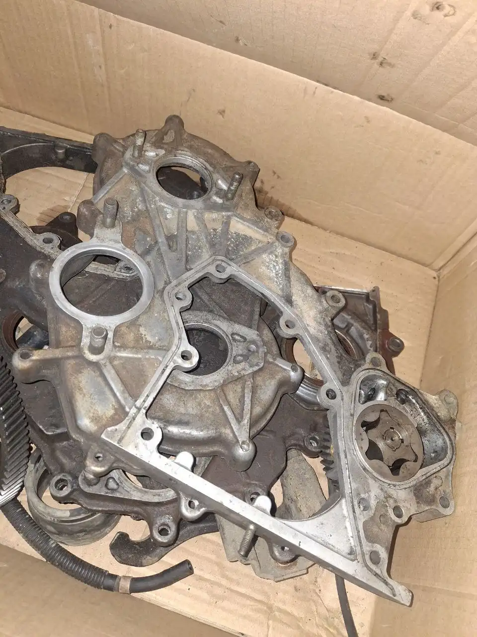 Продажа двигателя 1HDT в разобранном виде с запчастями