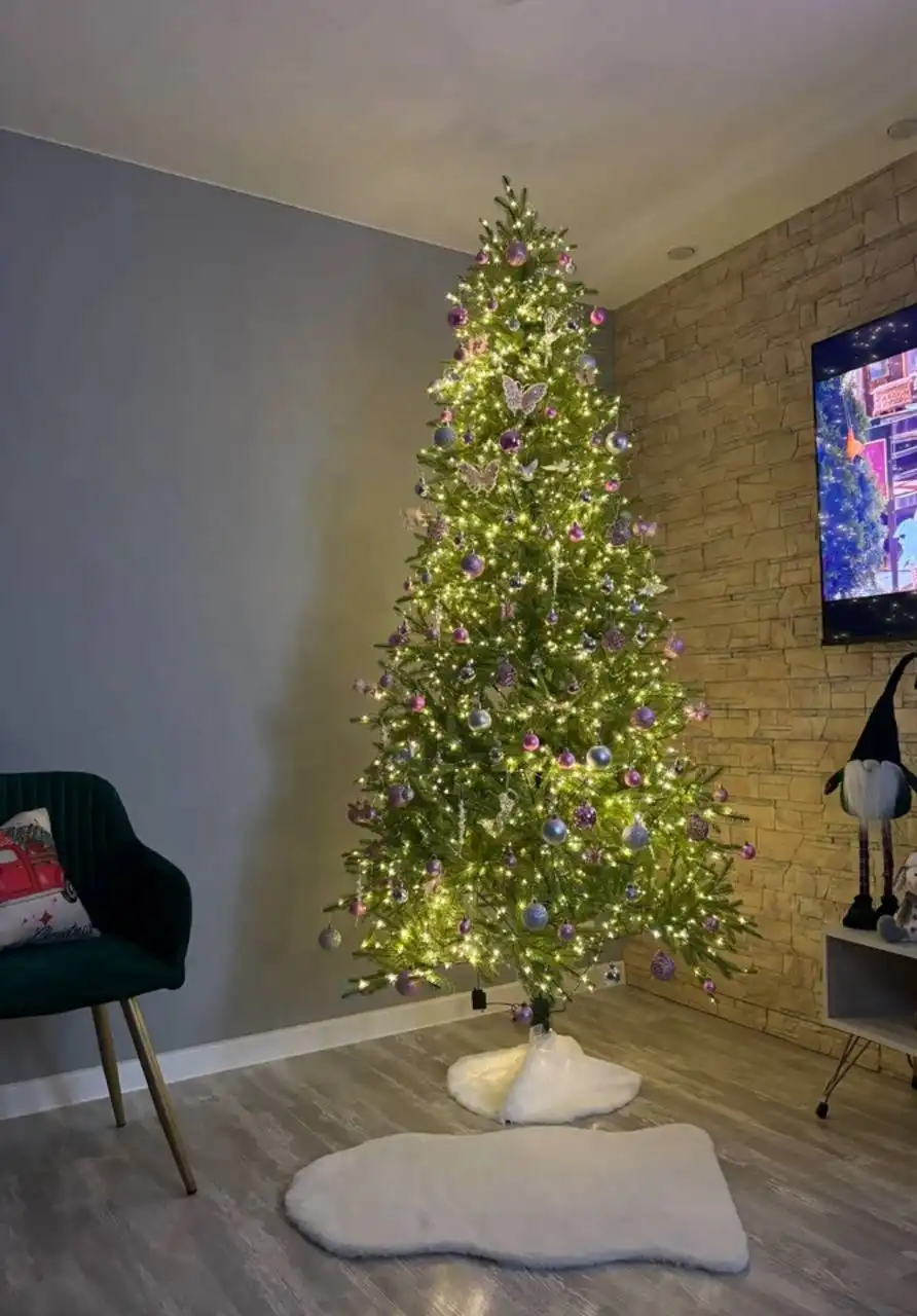 Продается елка 215 см