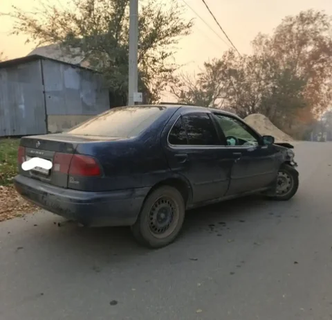 Продам Nissan Sunny 1998 года после ДТП - Авто в Хабаровск