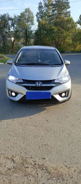 Продам автомобиль Toyota Corolla 2015 г.в., передний привод, 1.3 - Авто в Хабаровск