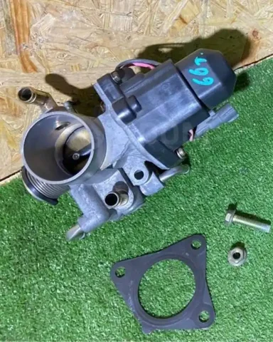 Продам дросель Тойота Приус 20 - Шины в Хабаровск