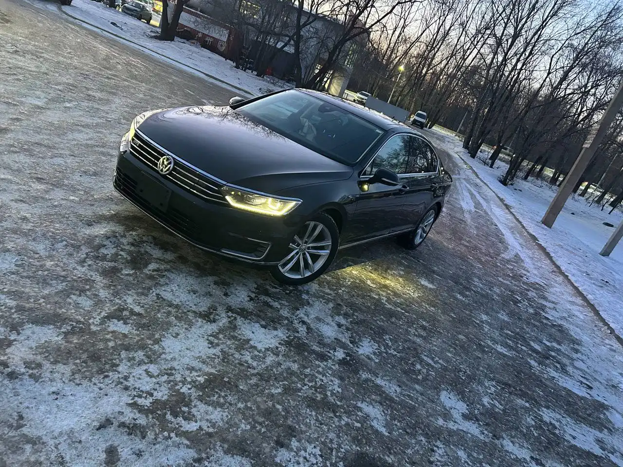 VW Passat B8 HYBRID 2016 года - Авто в Хабаровск