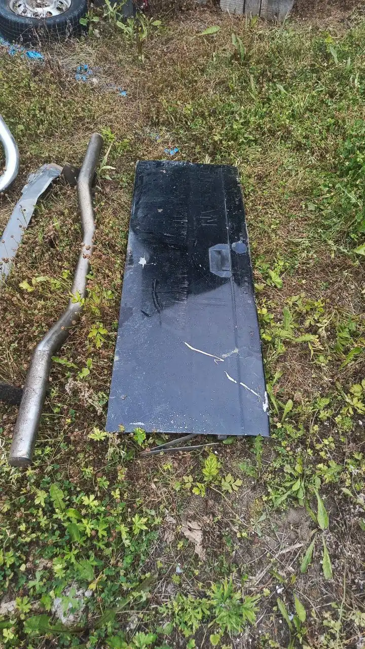 Продам дугу и задний борт на BMD 21 DATSSYN - Запчасти для спецтехники (Запчасти) в Хабаровск