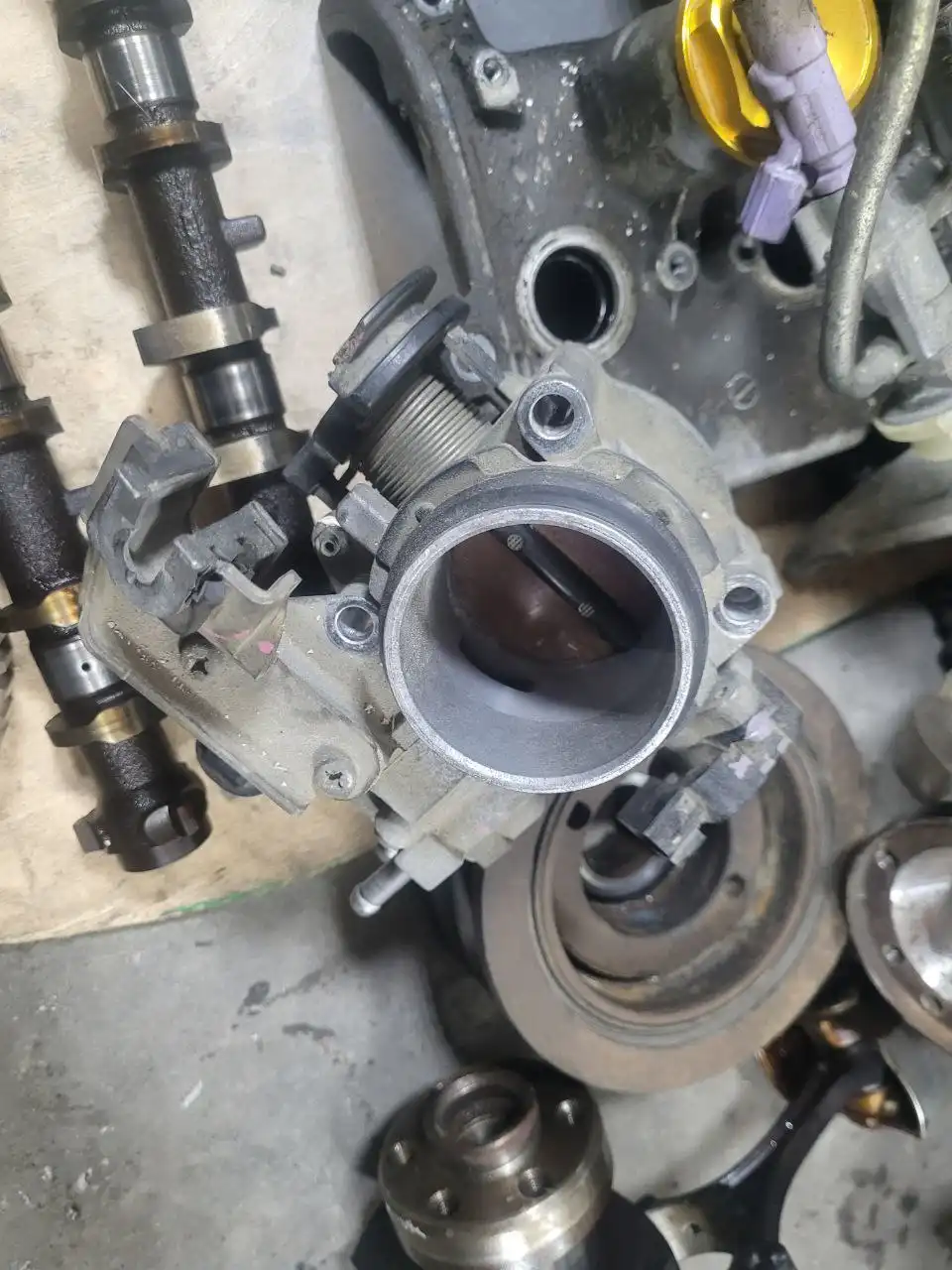 Продажа деталей 1gfe beams 4wd - Запчасти (Авто) в Хабаровск