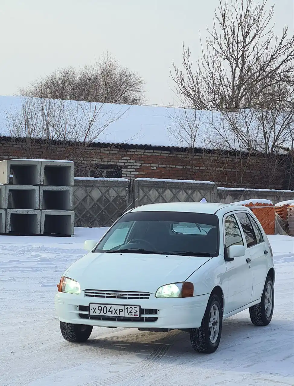 Продам бодрую старлетку с документами - Авто в Хабаровск