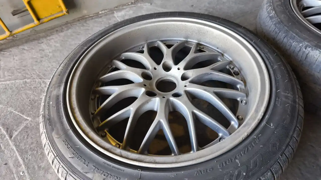 Продам комплект колес с резиной Goform GH18 235/45/18 - Запчасти (Авто) в Хабаровск