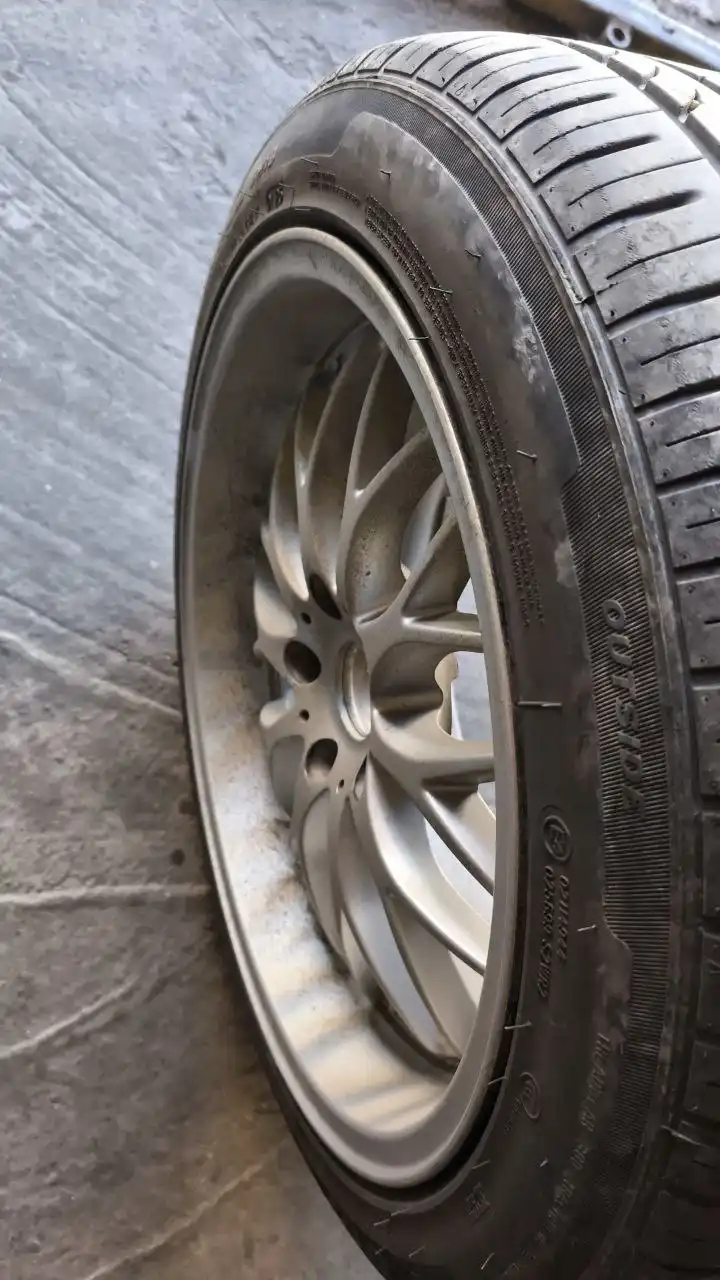 Продам комплект колес с резиной Goform GH18 235/45/18 - Запчасти (Авто) в Хабаровск