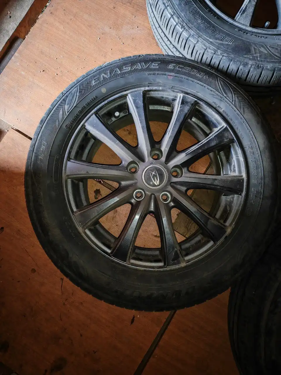 Продажа летних колес 195/65 5×114.3 - Колеса и диски (Запчасти) в Хабаровск