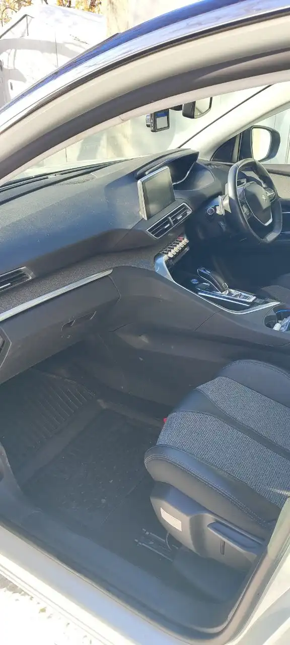 Продажа автомобиля Пежо 3008 2017 года - Легковые автомобили (Авто) в Хабаровск