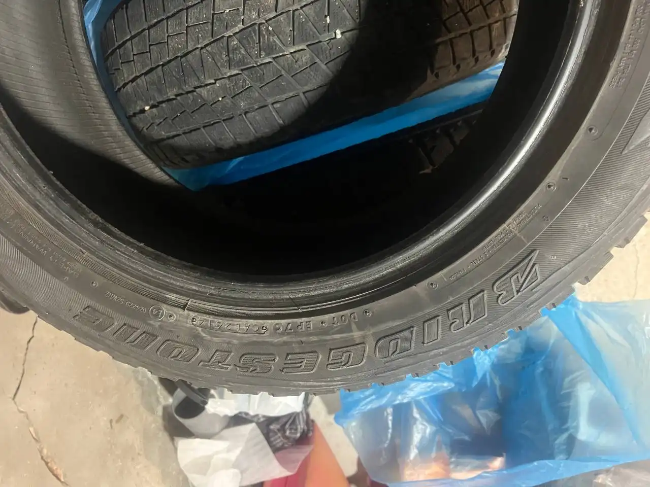 Продам комплект зимней резины 235/55R18 - Шины и диски (Авто) в Хабаровск