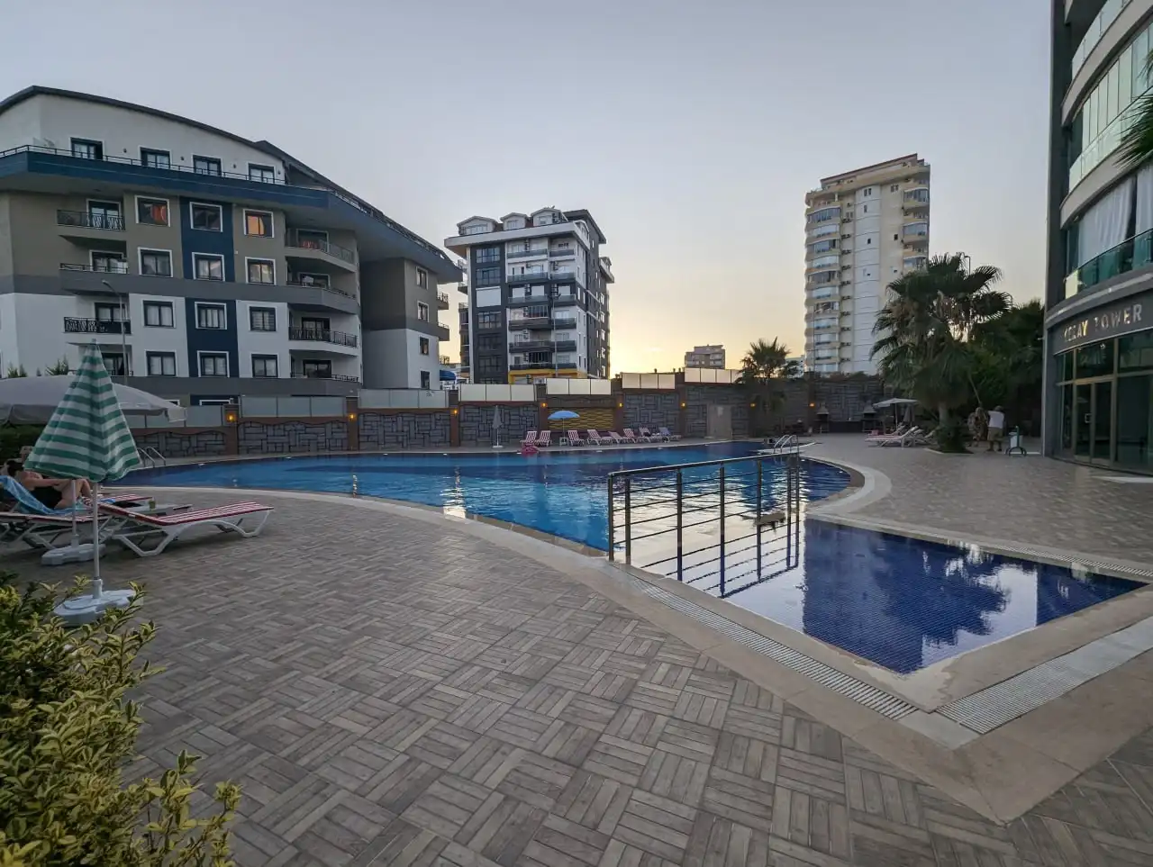 Ceray Tower 1+1 квартира 65м2 в Махмутларе - Недвижимость в Махмутлар