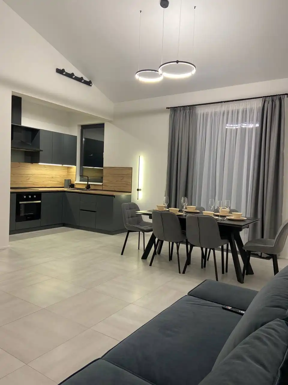 Продажа монолитного энергоэффективного дома в поселке под Серпуховом