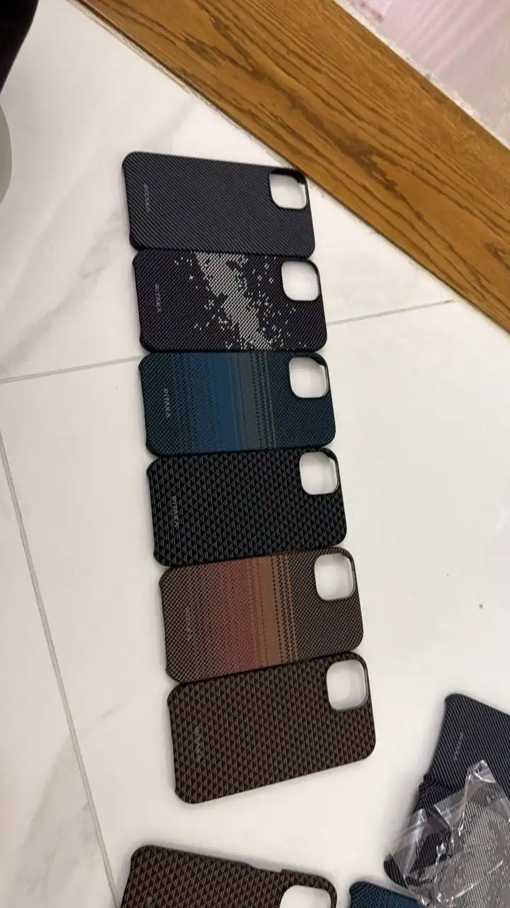 Чехлы PITAKA с поддержкой MAX SAFE