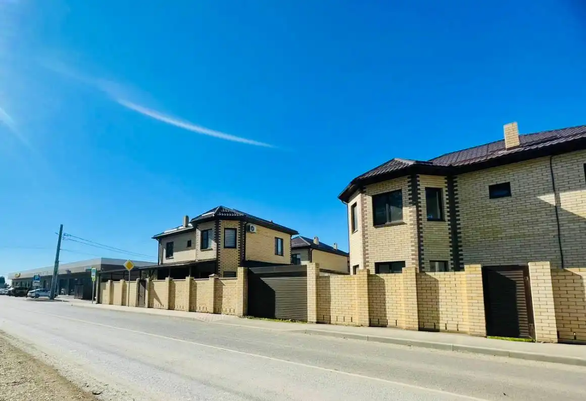 Продам дом в Краснодаре на Командорской, 79