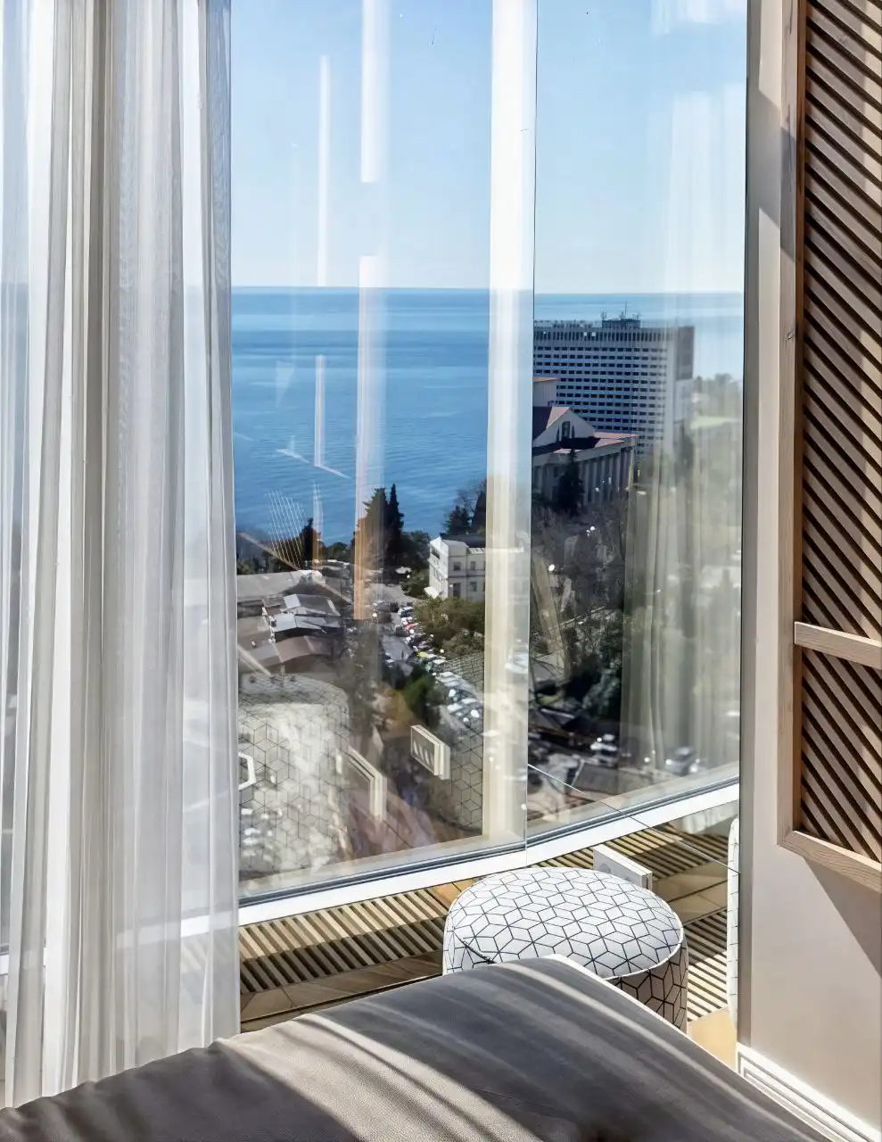 Видовая квартира в сердце Сочи с панорамными окнами - Квартиры (Недвижимость) в Сочи