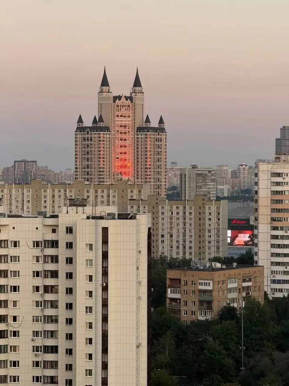 Сдается комната на короткий срок с 20 по 28 февраля - Аренда жилья (Недвижимость) в Москва