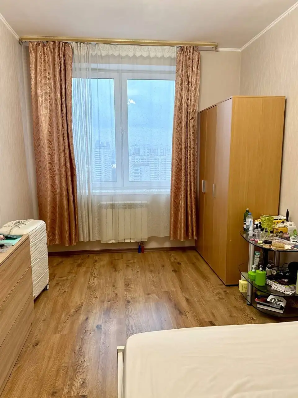 Сдается комната на короткий срок с 20 по 28 февраля - Аренда жилья (Недвижимость) в Москва