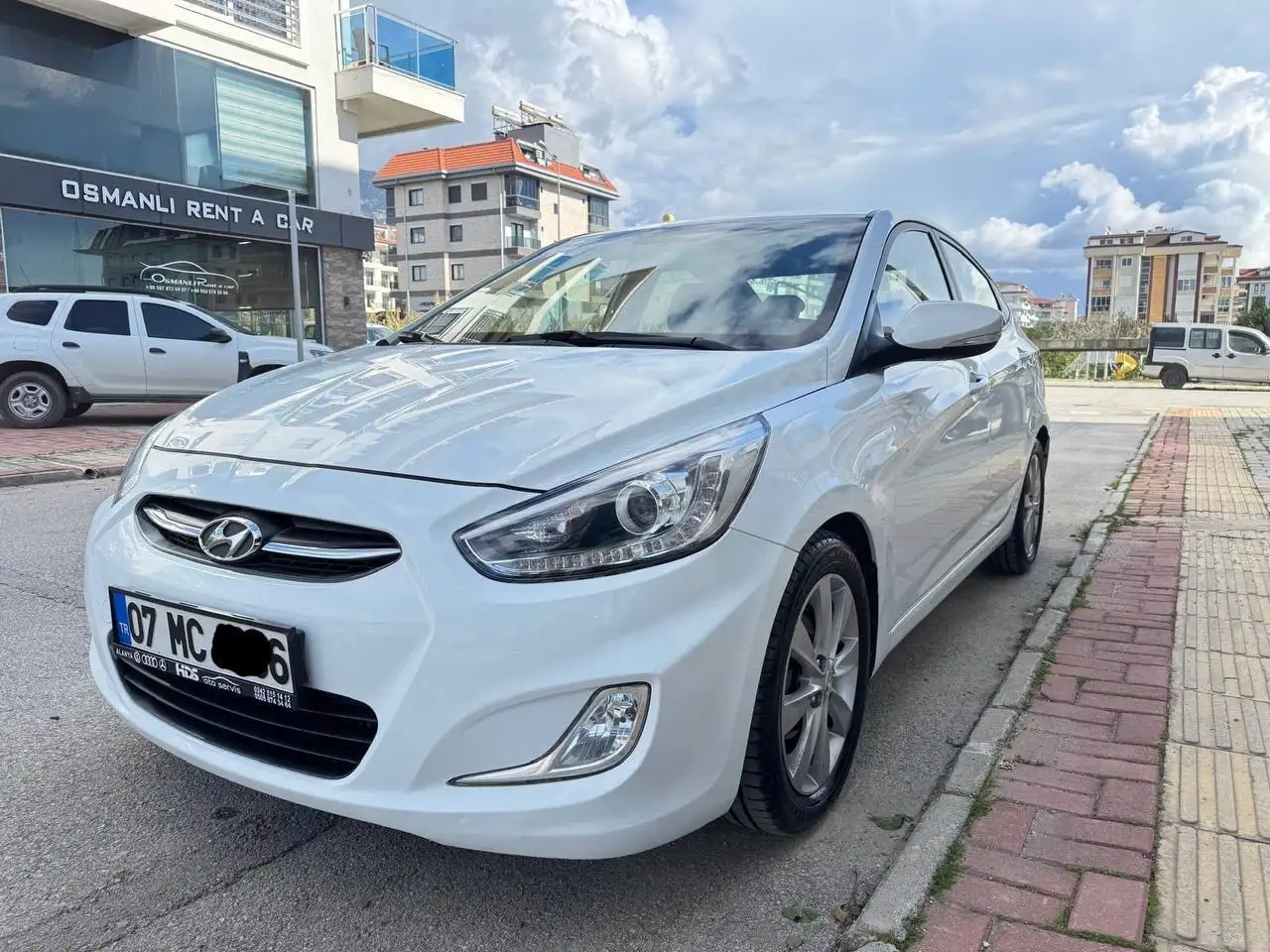 Продажа Hyundai Accent Blue 2016 года - Легковые автомобили (Авто) в Аланья