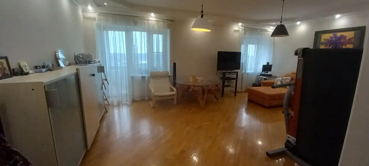 Продается двухэтажная 5-комнатная квартира в Пушкинском районе - Квартиры (Недвижимость) в Москва