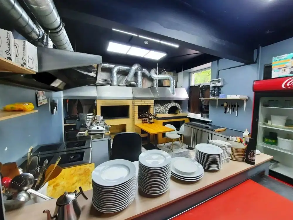 Продается готовый бизнес - кафе в собственности - Кафе (Готовый бизнес и оборудование) в Москва