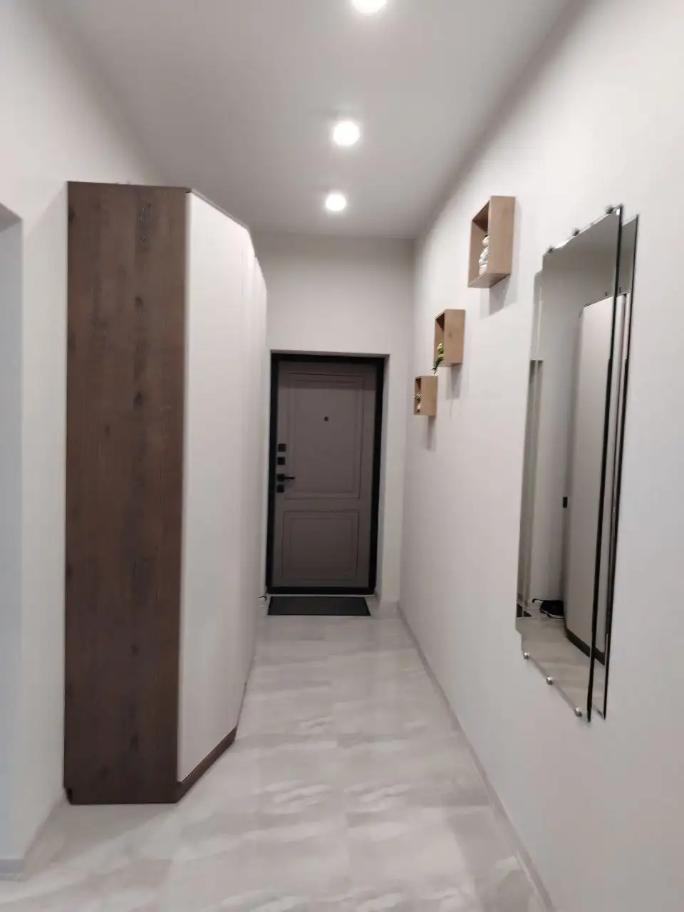 Продажа 2-комнатной квартиры в центре Луганска - Квартиры (Недвижимость) в Луганск