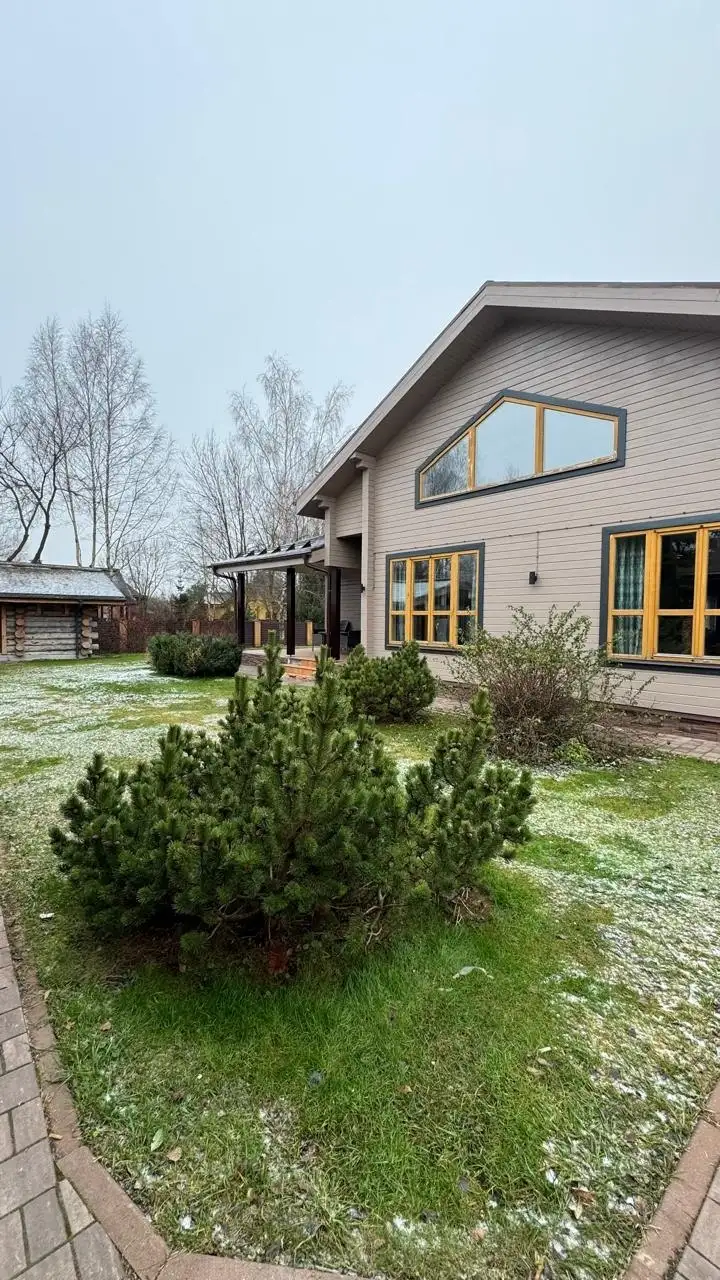 Продам дом 275 м2 из канадского бруса в К/П "Истра Кантри Клаб" - Дома (Недвижимость) в Истра
