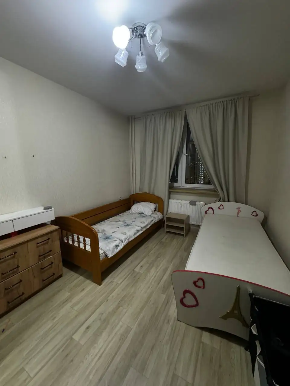 Сдается комната в трехкомнатной квартире на Планерной - Аренда жилья (Недвижимость) в Москва