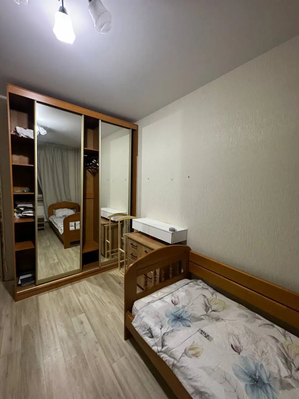 Сдается комната в трехкомнатной квартире на Планерной - Аренда жилья (Недвижимость) в Москва