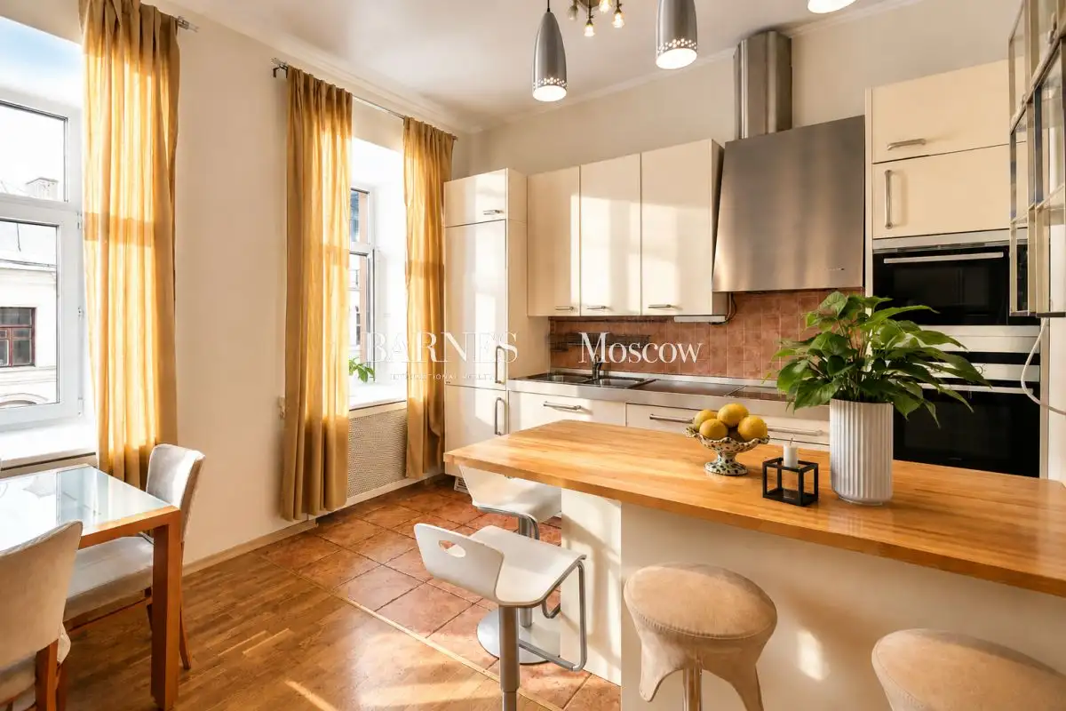 3-комнатная квартира 124 м² в клубном доме на Петровке - Квартира (Недвижимость) в Москва