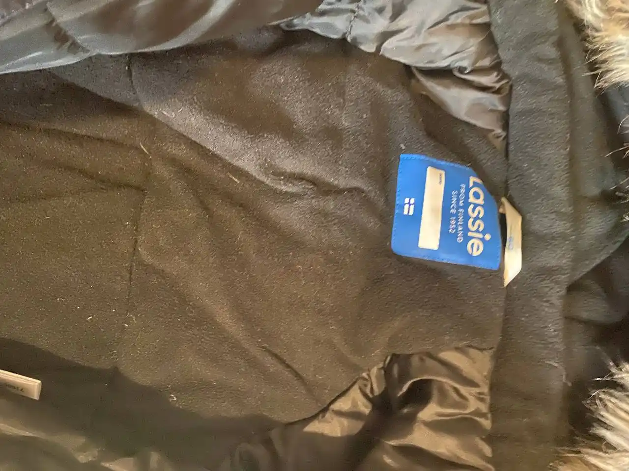 Продам комбинезон Лесси