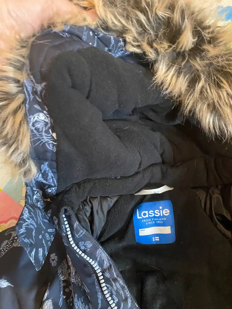 Продам комбинезон Лесси