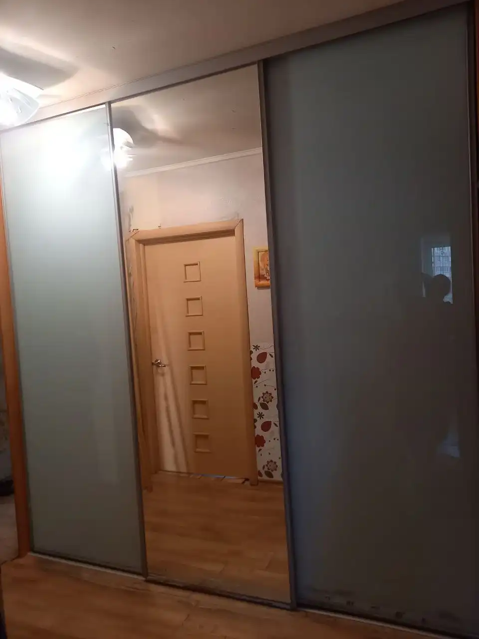 Отдам даром шкаф