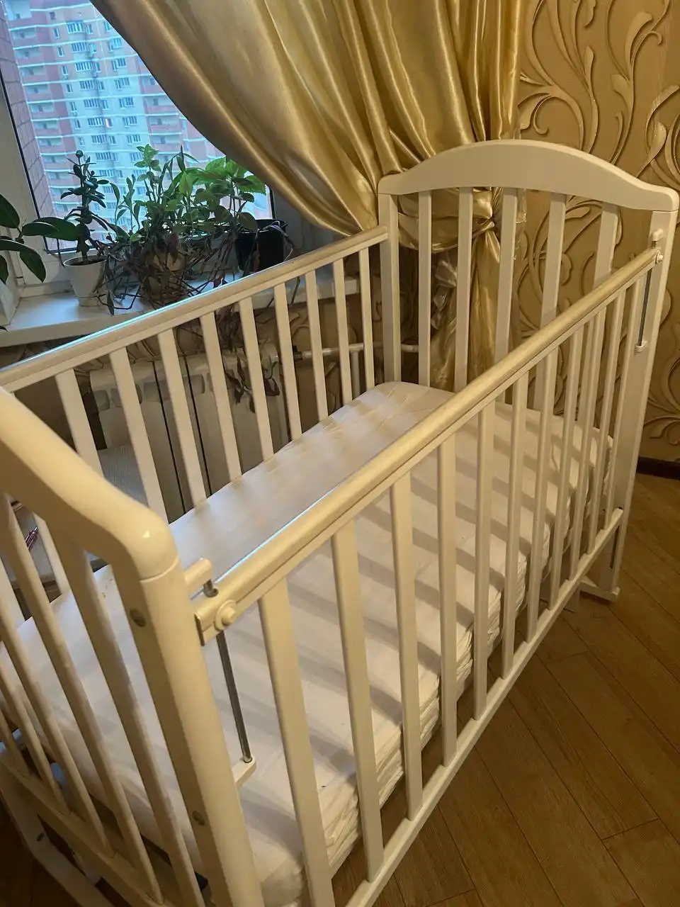 Продажа б/у мебели и техники