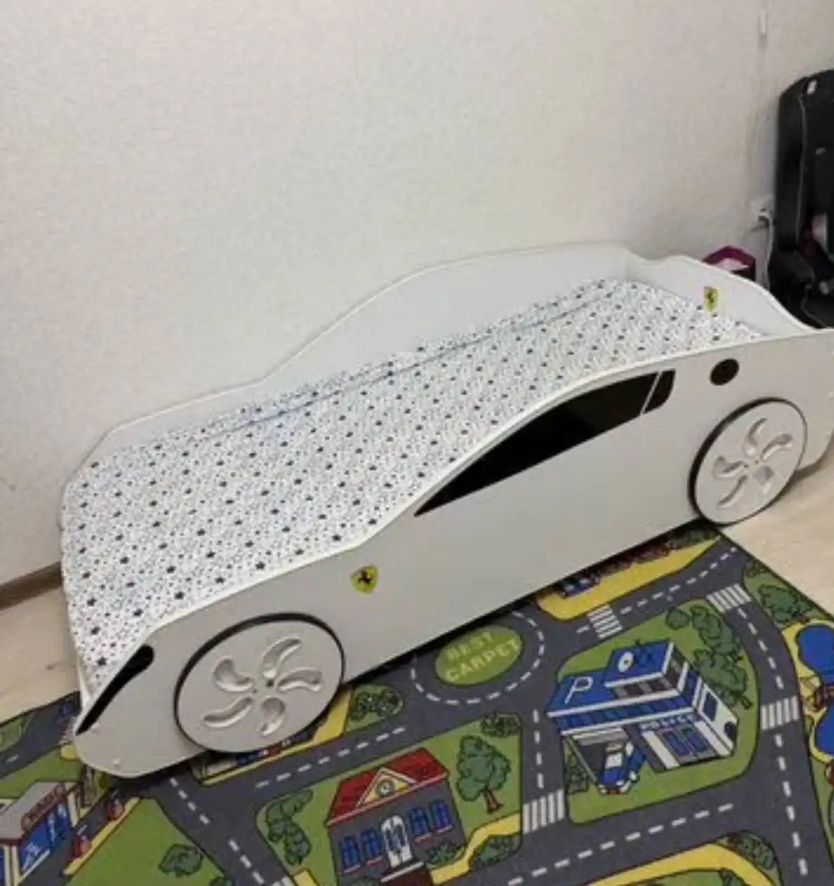 Детская кровать с матрасом