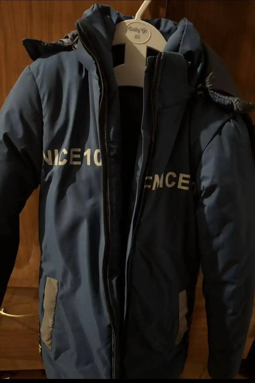 Куртка новая с дефектом, рост 140