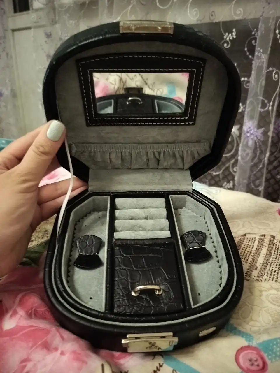 Шкатулка для украшений