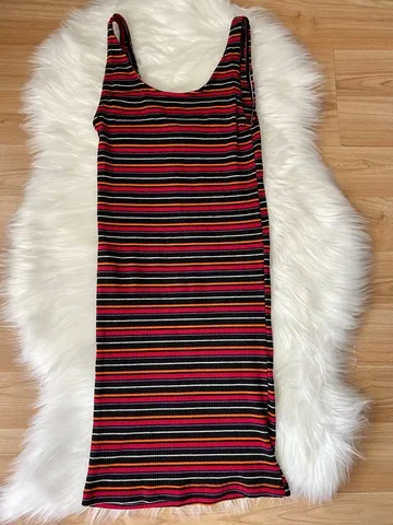 Платье Stradivarius размер XS - Одежда в Балашиха