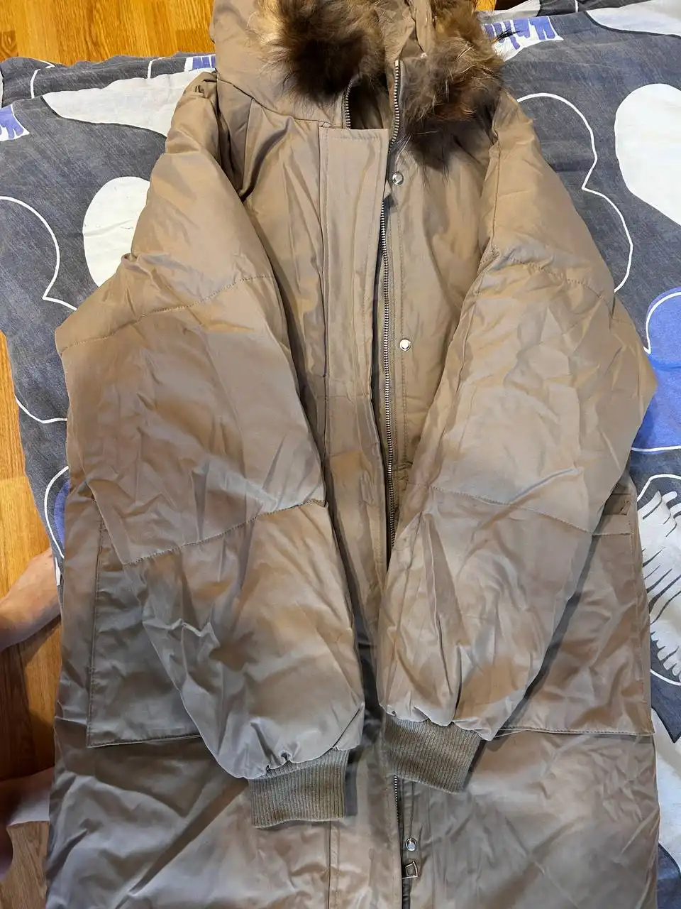 Продам теплую парку в хорошем состоянии