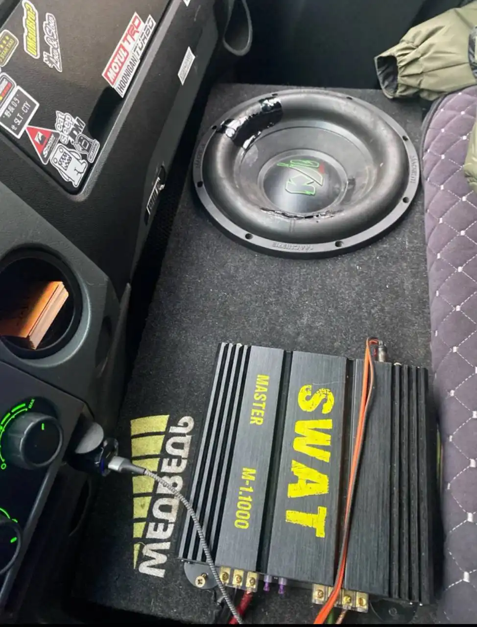 Продажа моно блока, короба и сабвуфера