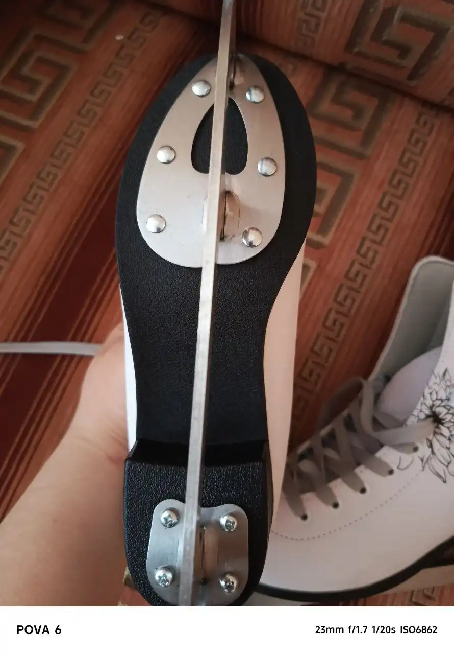 Коньки новые