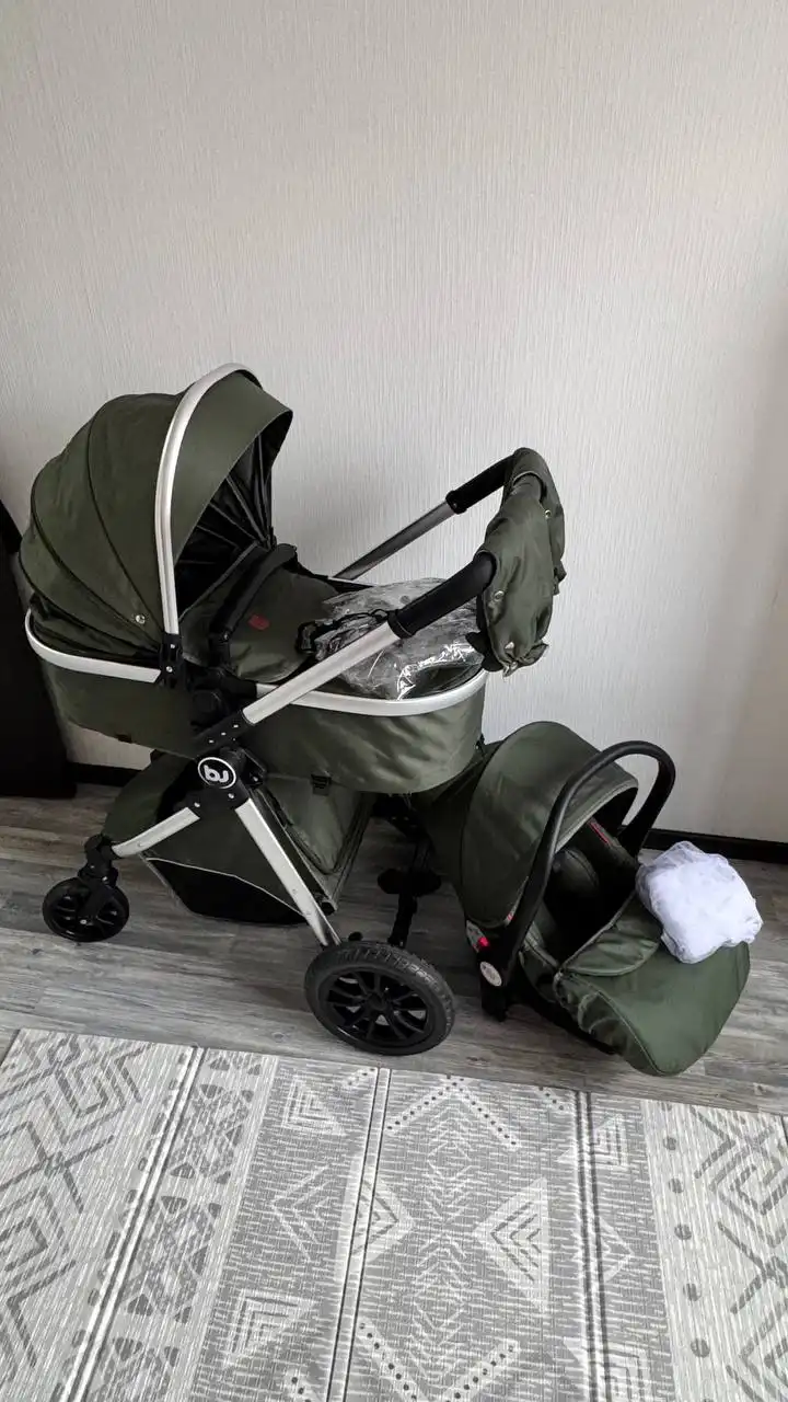 Продается коляска 3 в 1 с автолюлькой