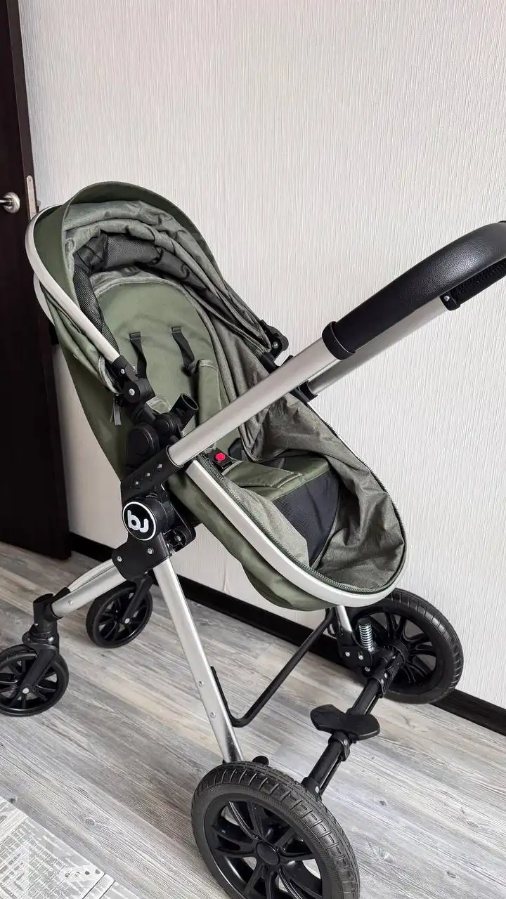 Коляска 3 в 1 с автолюлькой и комплектом аксессуаров