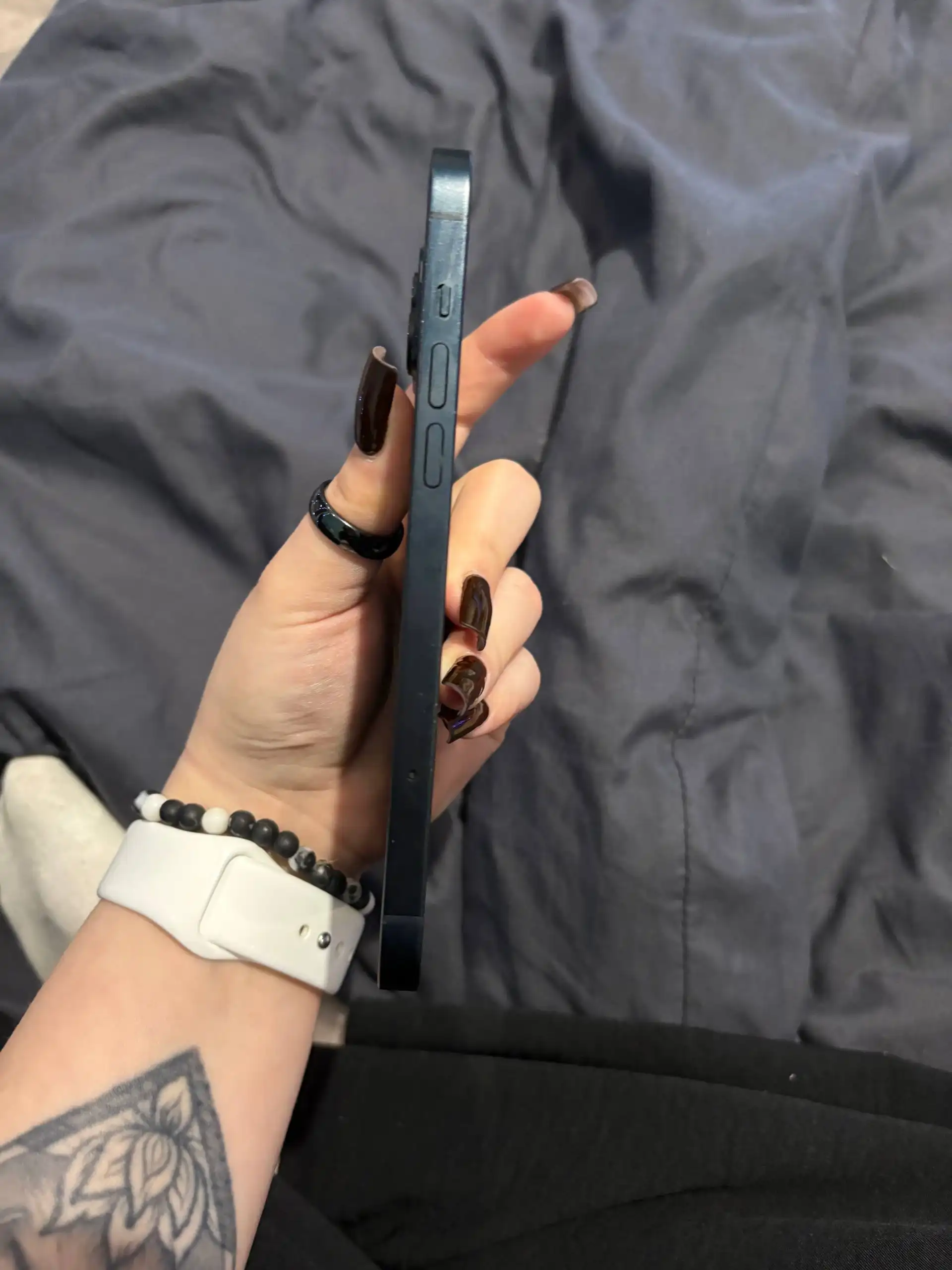 Продажа iPhone 14 Plus и iPhone 16